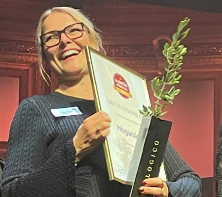 Ther&eacute;se J&ouml;nmark, SVP HR & Communication tog emot priset
