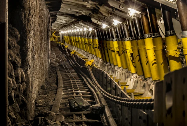 Cilindro para suporte de coberturas para a mineração de carvão