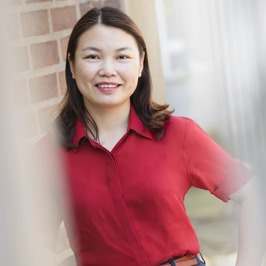 Louise Chen, materials engineer